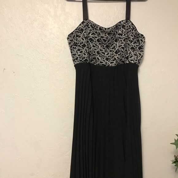 Cocktail Dress with Jacket - Picture 3 of 4